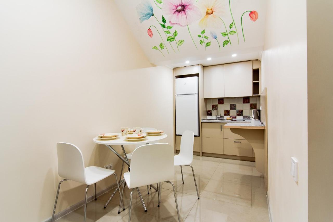 Garden Love On Deribasovskaya 오데사 외부 사진
